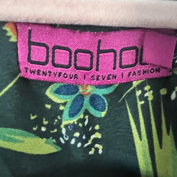 Floral Satin Long Sleeve Romper Size 10 - Picture 10 of 11